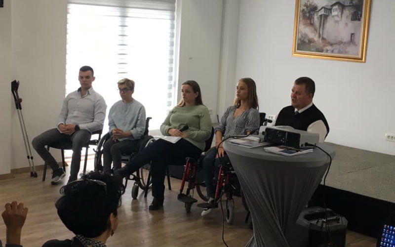 Slika 1. Partnerska organizacija IC Lotos predstavio novi model podrske za mlade osobe sa invaliditetom i njihove roditelje, Mostar 24. i 25. april 