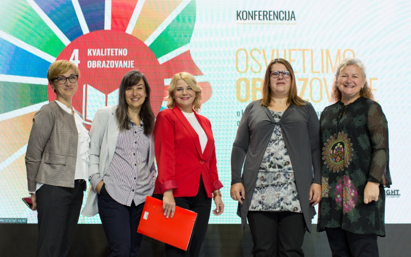 Na slici su Binasa Goralija, Maida Agić, Nadiia Bandić, Amna Alispahić i Nataša Maros Na slici su Binasa Goralija, Maida Agić, Nadiia Bandić, Amna Alispahić i Nataša Maros