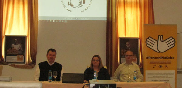 Slika povodom okruglog stola koalicije TK, povodom prezentacije kampanje PonosniNaSebe, 19. maj 2016.